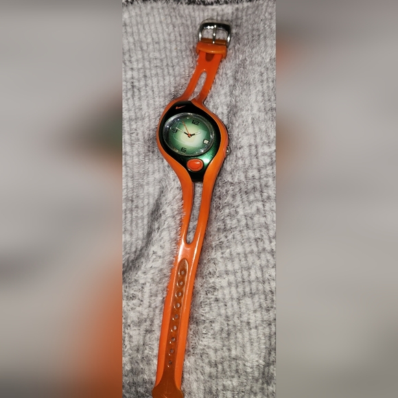 Nike Triax Swift Analog watch, MIAMI HURRCANES RARE HARD TO FIND